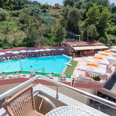 ホテル ニューヨークホテル Vlorë