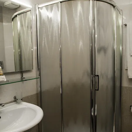 New York Hotel 4*